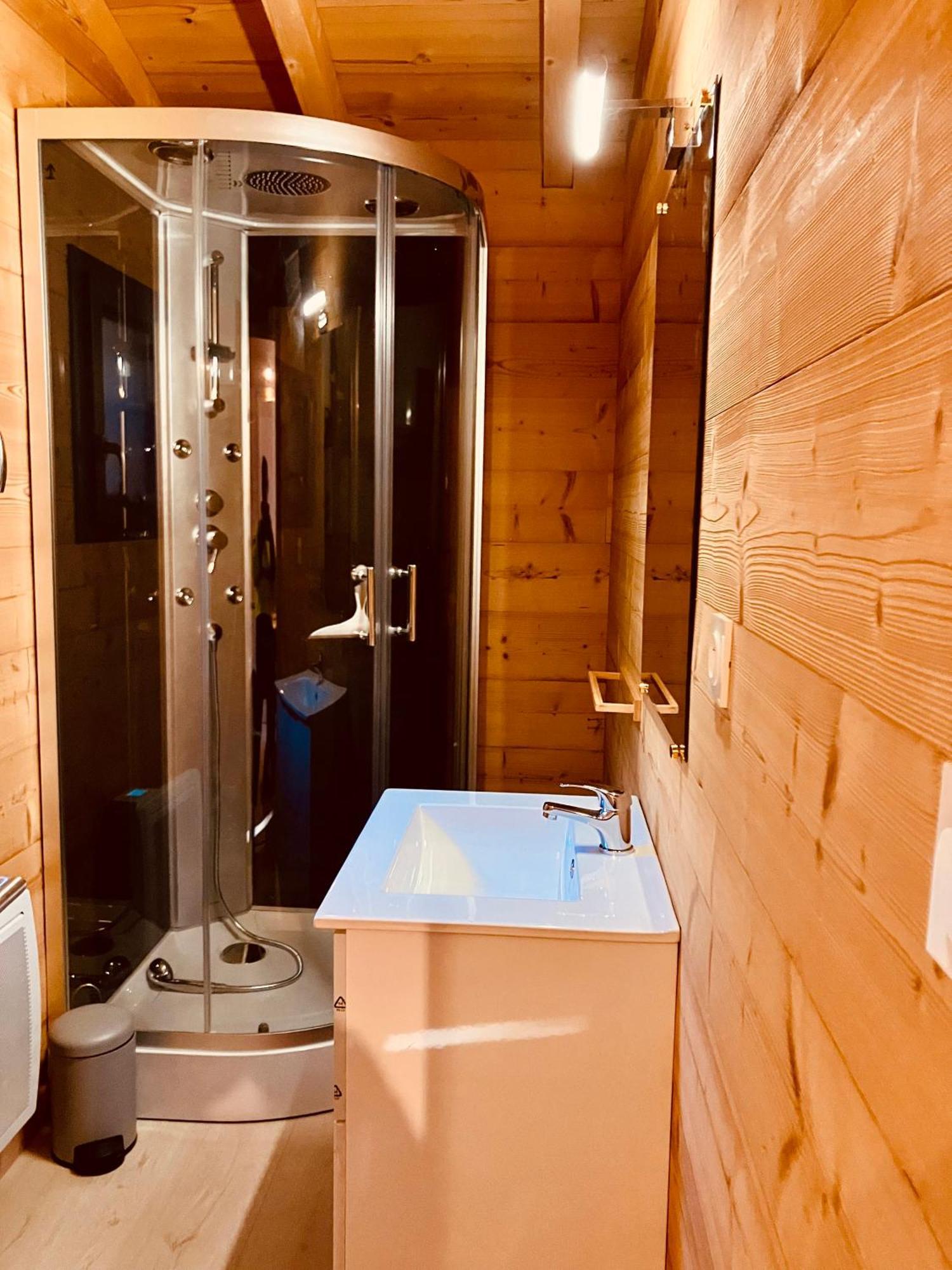 Camping L'Enclave Mobil-Home Estavar المظهر الخارجي الصورة